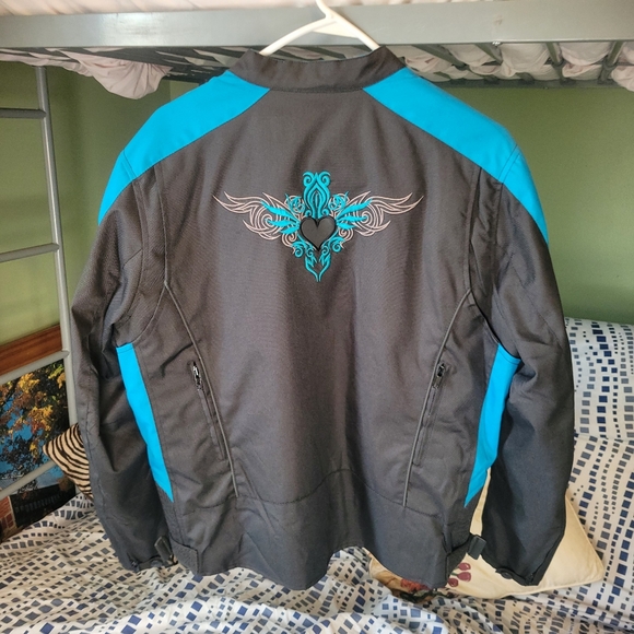 Riding jacket - Picture 3 of 9